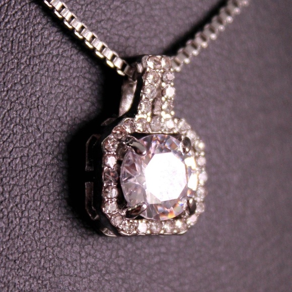Jewelry - Silver 1 Carat Cubic Zirconia Pendant Necklace